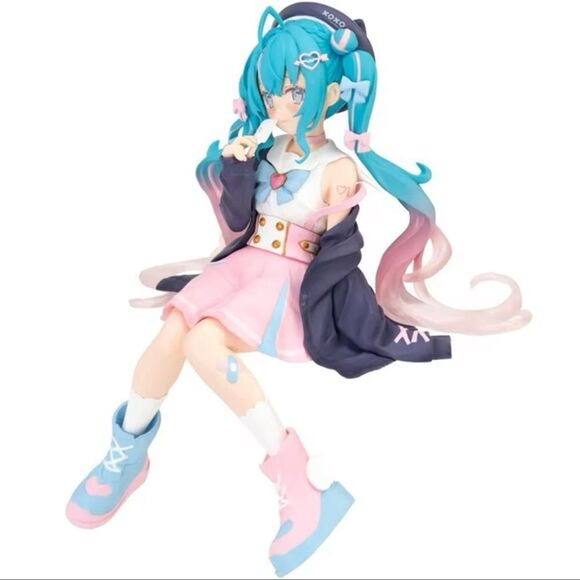 Hatsune Miku Pink Sakura Sitting Anime Action Figurine - Picture 8 of 9
